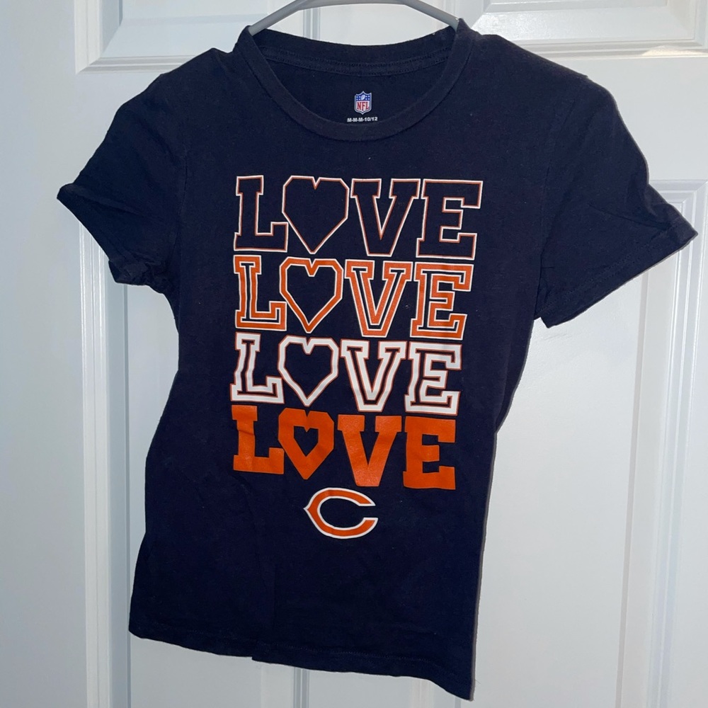 NFL bears love t-shirt